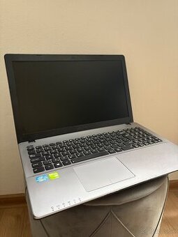 ASUS X550V