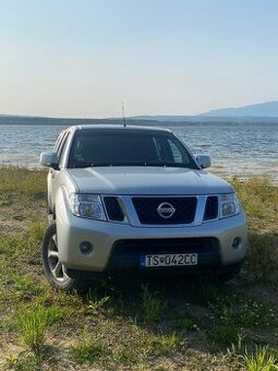 Nissan navara d40 2.5