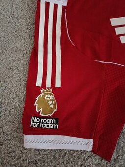 Domáci dres Liverpoolu Florian Wirtz 2025/26
