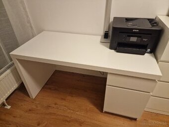 Predám stôl Ikea Malm
