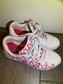 Predám Skechers c.37