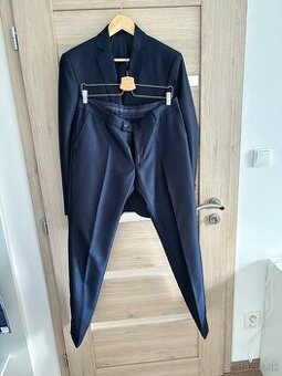 Predám oblek zn. Adam