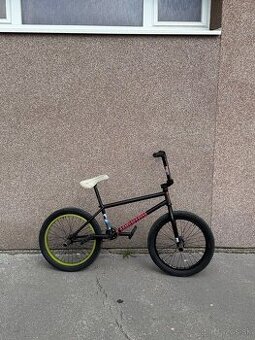 Skladaná BMX street