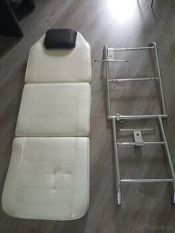 Kozmeticke nastavitelne lehatko