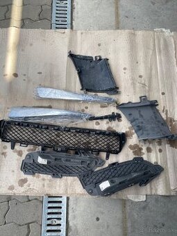 Jaguar XF diely na predny naraznik