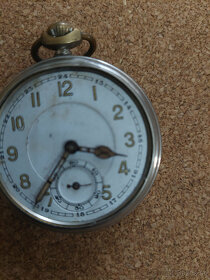 Vreckové hodinky,viac značiek