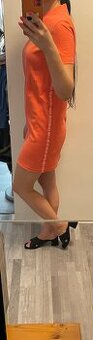 Šaty Calvin Klein (xs)
