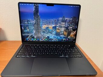 MacBook Air 13 M4 2025