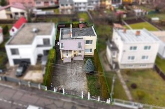 Priestranný 5-izbový dom v TOP lokalite Prievidze