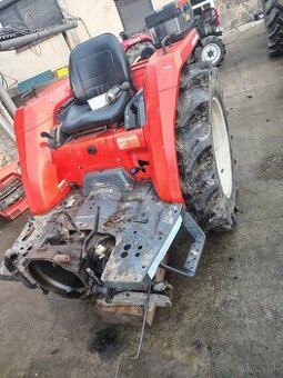 Oprava japonských malotraktorov