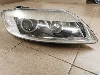 Svetlo audi q7 4L