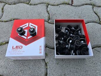 🔩 VW Group – plastové klipy / stuple na tapacír (cca 60 ks)