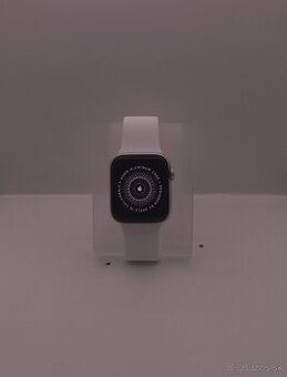 apple watch SE2 40mm white