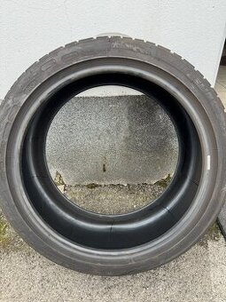 235/40 R 19 , zimne pneu