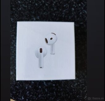 AirPods 4