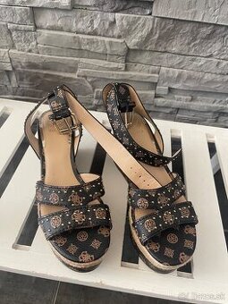Guess v.37