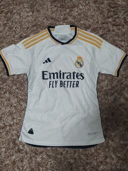 Real Madrid dres (bez čísla)