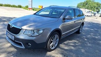 ŠKODA SUPERB COMBI 2.0 TDI.
