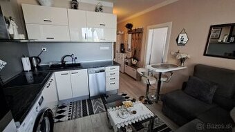 PREDAJ: 1 izbový byt - 37m2 s lóggiou, Ružomberok - Za dráho