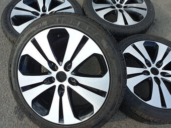 5x114,3 Kia Sportage III alu disky 7jx18 ET40,5