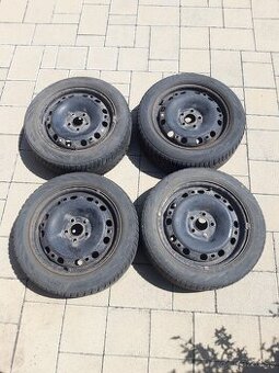 Predám disky s pneu zimné 185/55 R15.