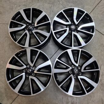 Hliníkové Nissan disky 5x114.3 R19 7J ET40