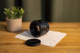 Canon EF 50mm f/1.8 II