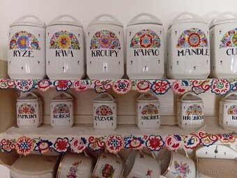 hrnčeky ku koreničkám kúpim