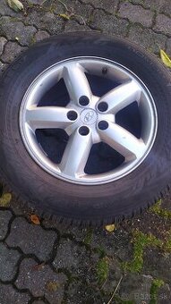 Predám 4 disky Santa Fe r17 + zimné pneu