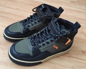 Pánske zateplené tenisky- 41