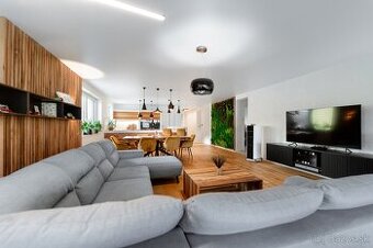 Nadštandardný bungalov s pozemkom 660m2 v obci BYSTER - 1