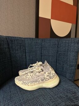 Adidas YEEZY Boost 380 'Alien' [size 38-40]