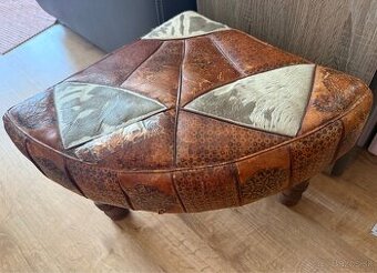 Retro orient taburetka 3nožka