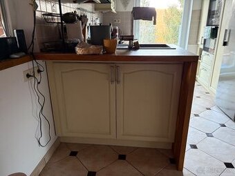 PREDAJ MASIV KUCHYŇA