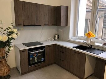 Na predaj prerobený 1-izbový byt  v centre obci Dvory nad Ži