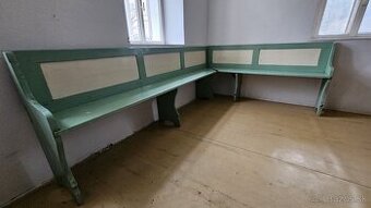 Chaluparska rohova lavica