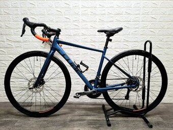 Ponúkam na predaj cestný bicykel Cube Attain 28"