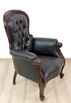 Kreslo v štýle chesterfield