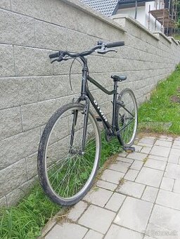 Cestný bicykel BTWIN riverside 100
