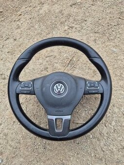 Predám trojramenny kožený volant s airbagom pre VW GROUP