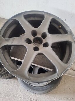 R17