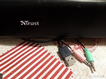 Reproduktor