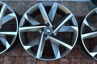 5x112 R20 Hlinikove disky Original SEAT Terraco Supreme II