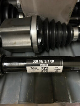 5Q0407271CR poloosa predná ľavá 2,0 tdi dsg DQ381