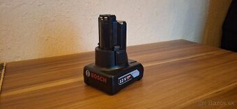 Bosch 4 Ah baterka 12V do akumulátorového náradia
