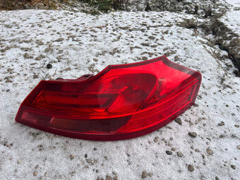 Opel insignia MK1 kombi zadné pravé svetlo