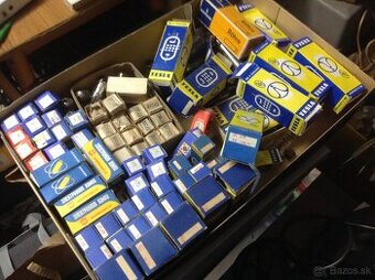 SADA ELEKTRONIEK PRE TALIZMANY, TESLA RADIA ZOSILNOVACE A ::