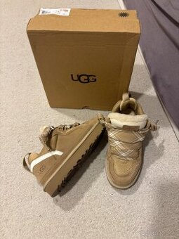 Obuv UGG