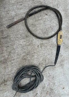 Ponorný vibrátor na betónu Wacker neuson