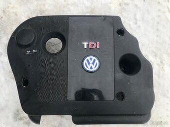 Kryt motora Passat b5 85 KW,+ krytky k tomu.